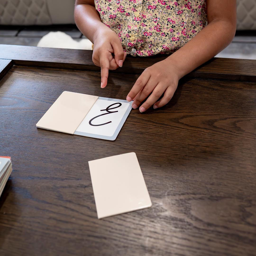 Phonics Cursive Alphabet Flash Cards by Maritas